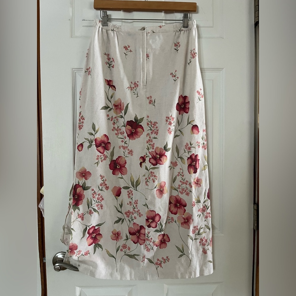 Vintage Floral Midi Skirt in Cream and Pink - Picture 4 of 6